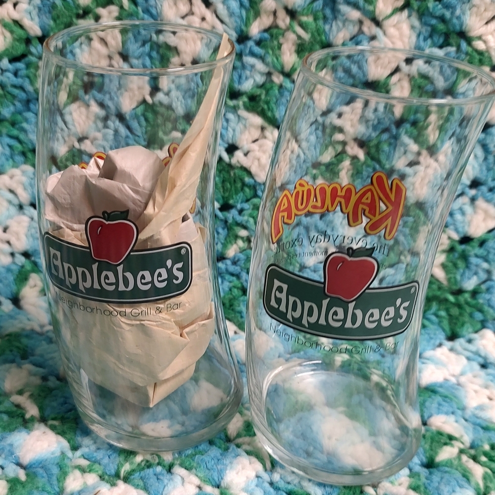 Applebee's Logo Glass Set